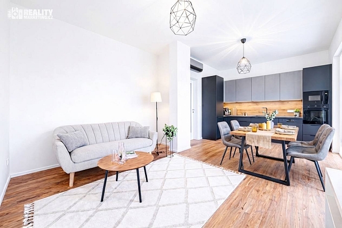 Prodej bytu 3+kk 71 m², Komárovská, Brno-Komárov