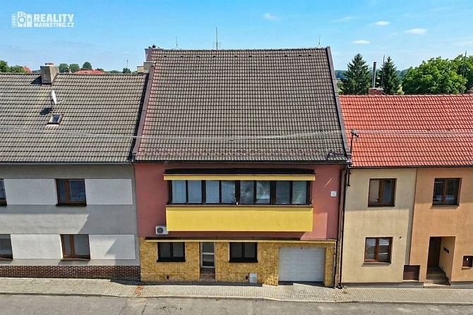 Prodej domu rodinný 300 m² pozemek 1427 m², Pustiměř