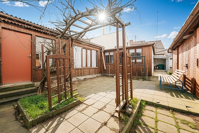 Prodej domu rodinný 100 m² pozemek 686 m², U cihelny, Rousínov-Rousínovec